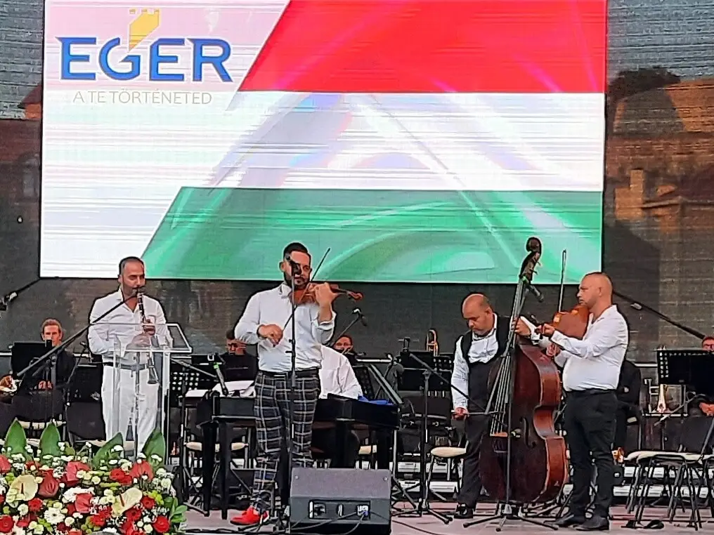 GondaMusic Produkció Egri Zeneszek Egyesülete Báder Ernő Koncert Cigányzenekara